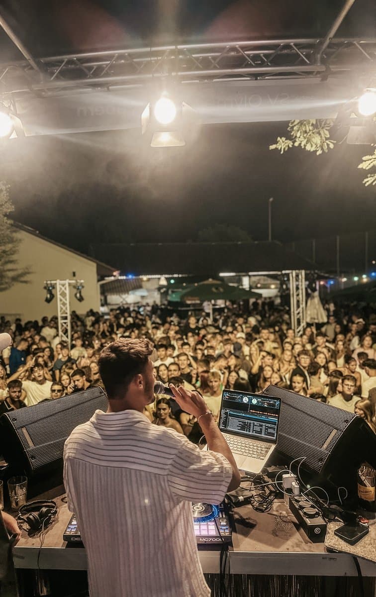 DJ NJ Event Atmosphäre